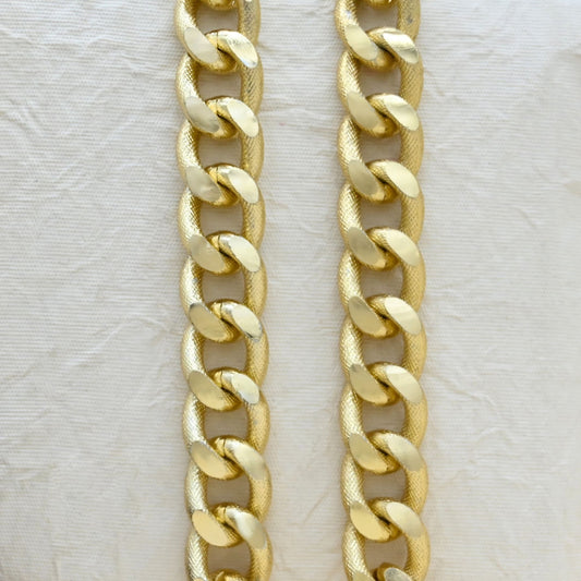 Aluminium Chain | Size : W-22mm H-28mm | Qty : 1mtr | JT-13-37-8