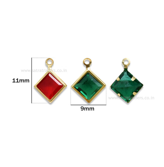 Square Shape Glass Beads with Brass Loop | Qty : 100pcs | Size : 9mm | GB82
