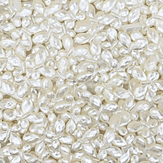 2 Hole Butterfly Pearlized Beads | Size : 13mm | PPB90