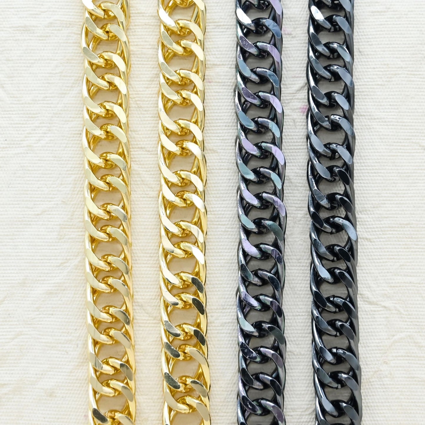 Aluminium Chain | Size : W-14mm H-20mm | Qty : 1mtr | JT-19-35-18