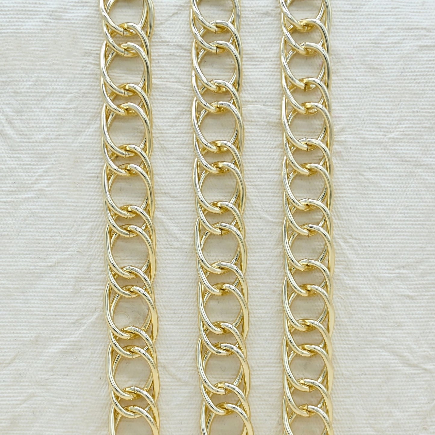 Aluminium Chain | Size : W-14mm H-20mm | Qty : 1mtr | JT-14-43-13