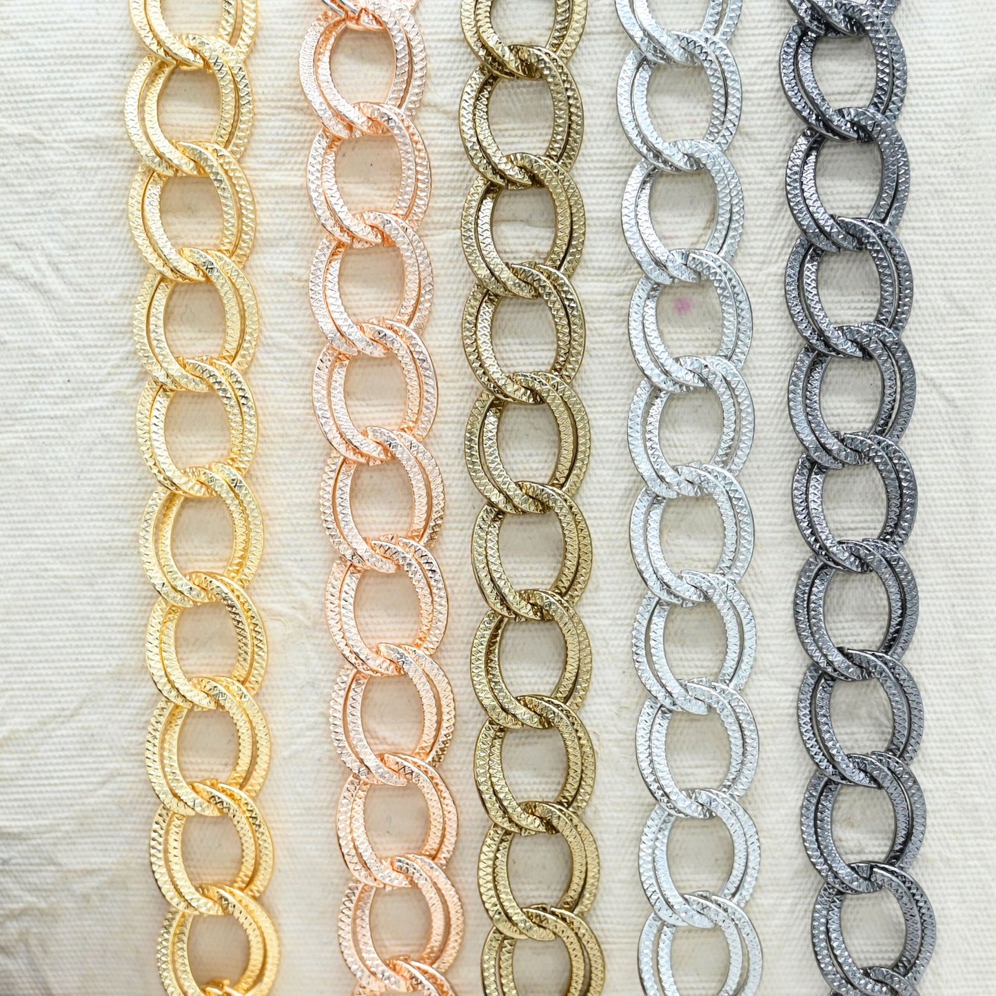 Iron Chain | Size : H-16mm W-20mm | Qty : 1mtr | IC14