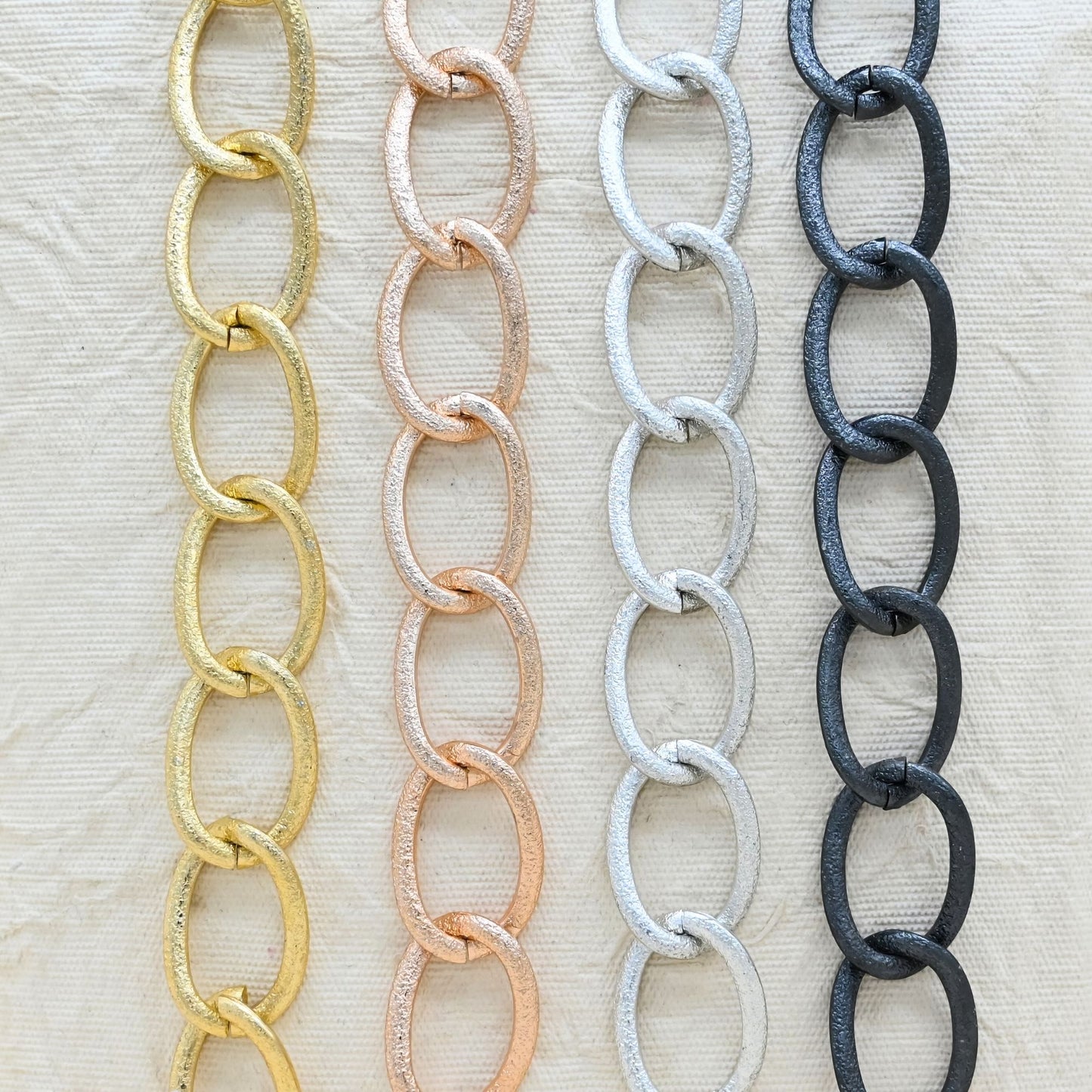 Aluminium Chain | Size : W-20mm H-30mm | Qty : 1mtr | JT-19-35-30