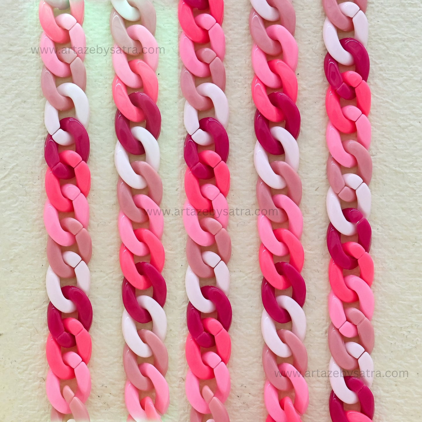 Two tone Acrylic Mask Chain | Size : H-17mm W-22mm | Qty : 1mtr | AC05