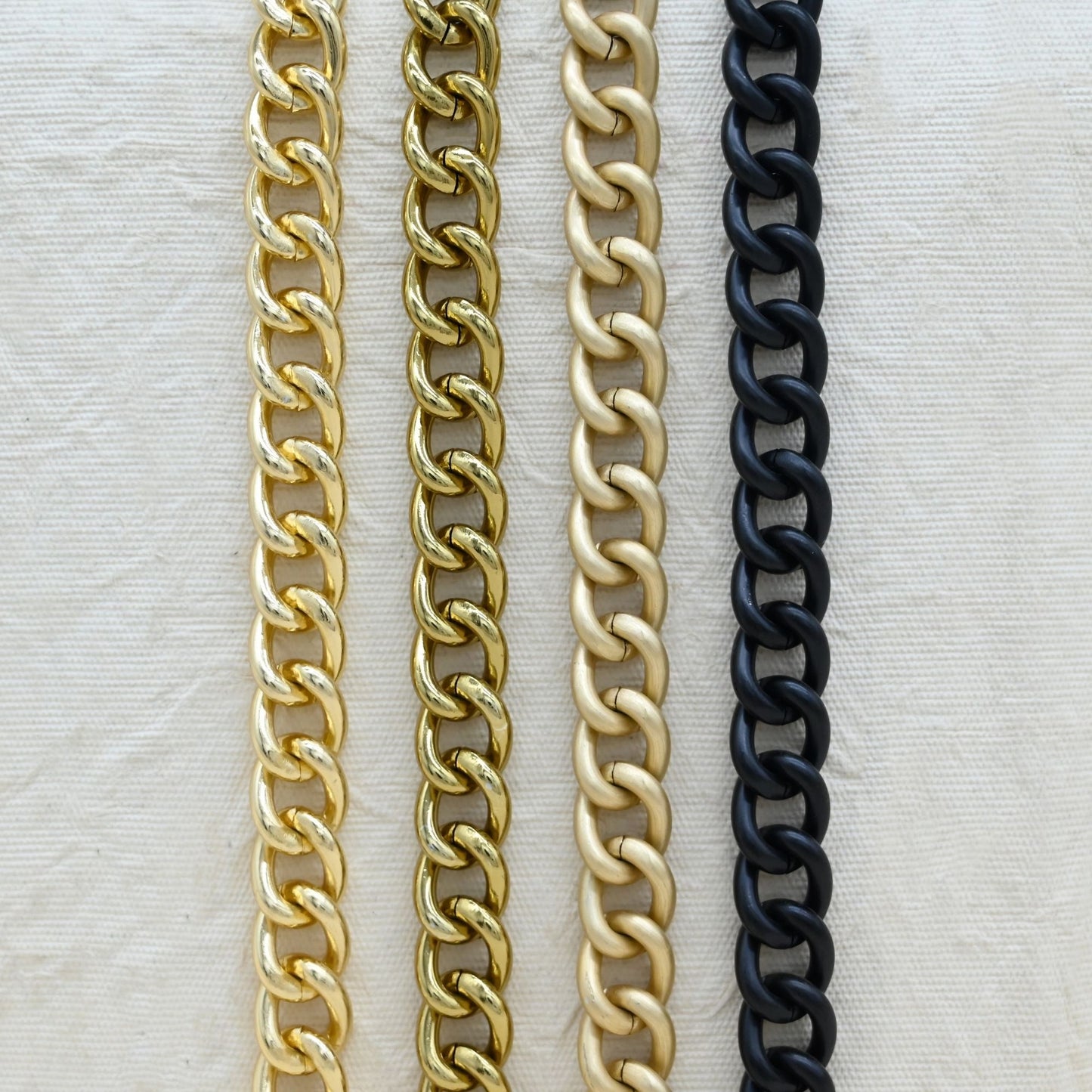 Aluminium Chain | Size : W-13mm H-16mm | Qty : 1mtr | JT-23-12-3