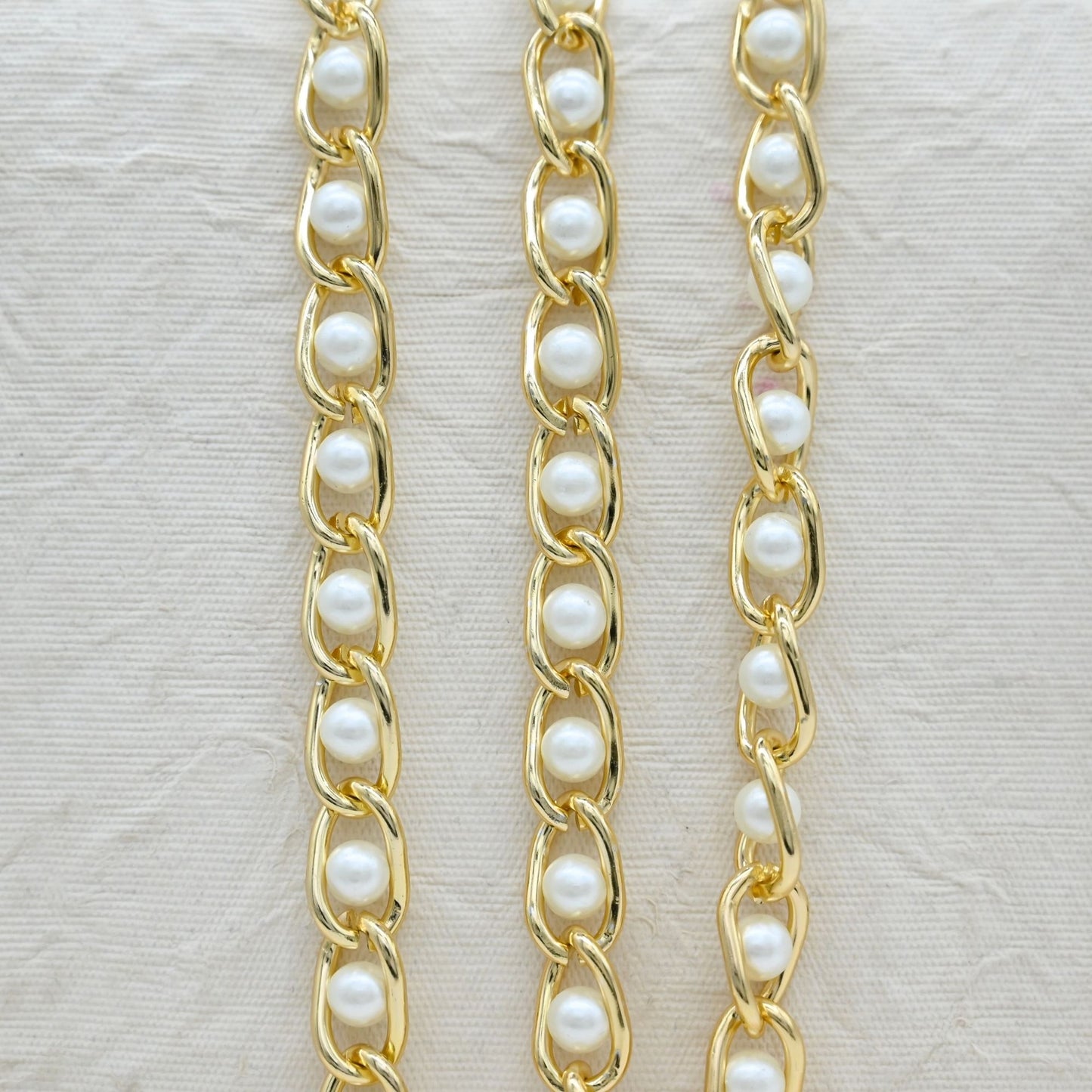 Aluminium Chain | Size : W-12mm H-20mm | Qty : 1mtr | JT-9-35-8
