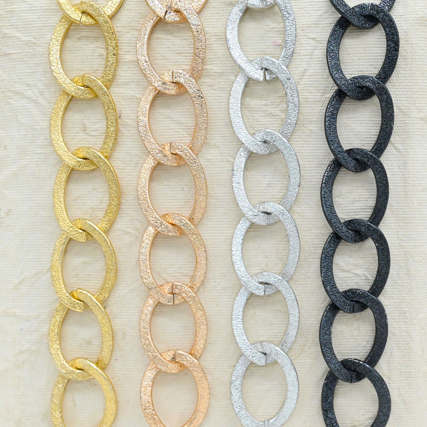 Aluminium Chain | Size : W-25mm H-34mm | Qty : 1mtr | JT-19-35-37