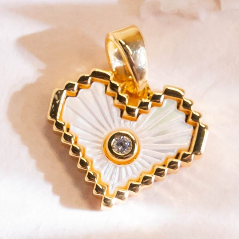 Luxure White Heart Pendant | Size : 14mm | 01Pc