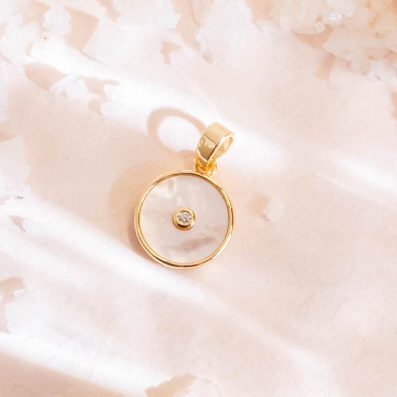 Luxure White Circle Pendant | Size : 12mm | 01Pc