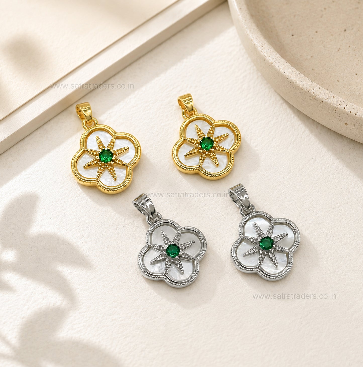 Emerald Clover MOP Anti-Tarnish Charm | Size : 19mm | Qty : 1pc