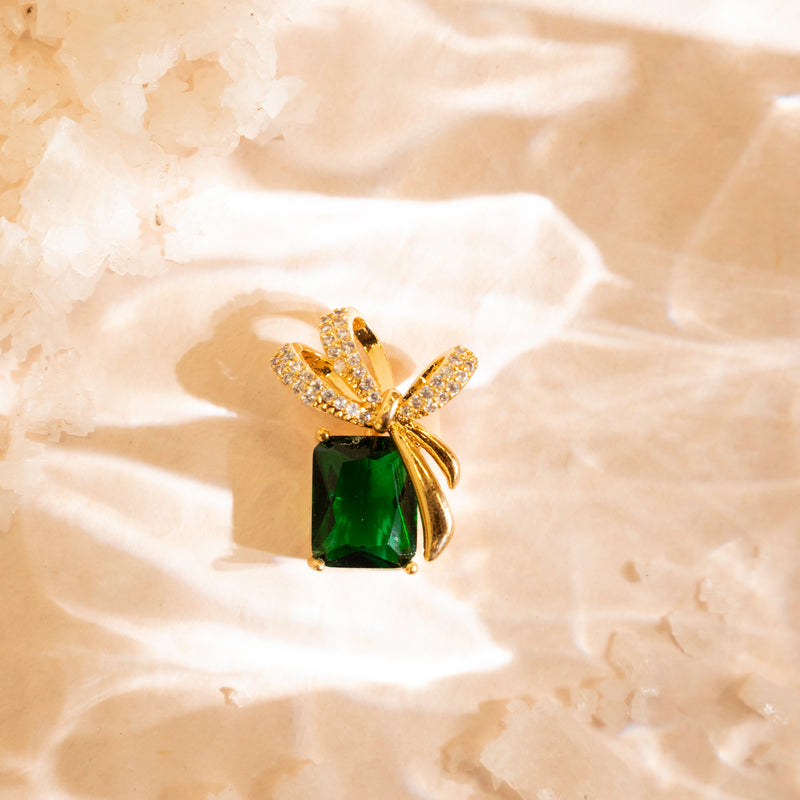 Luxure Bow Emerald Pendant | Size : 16mm | 01Pcs