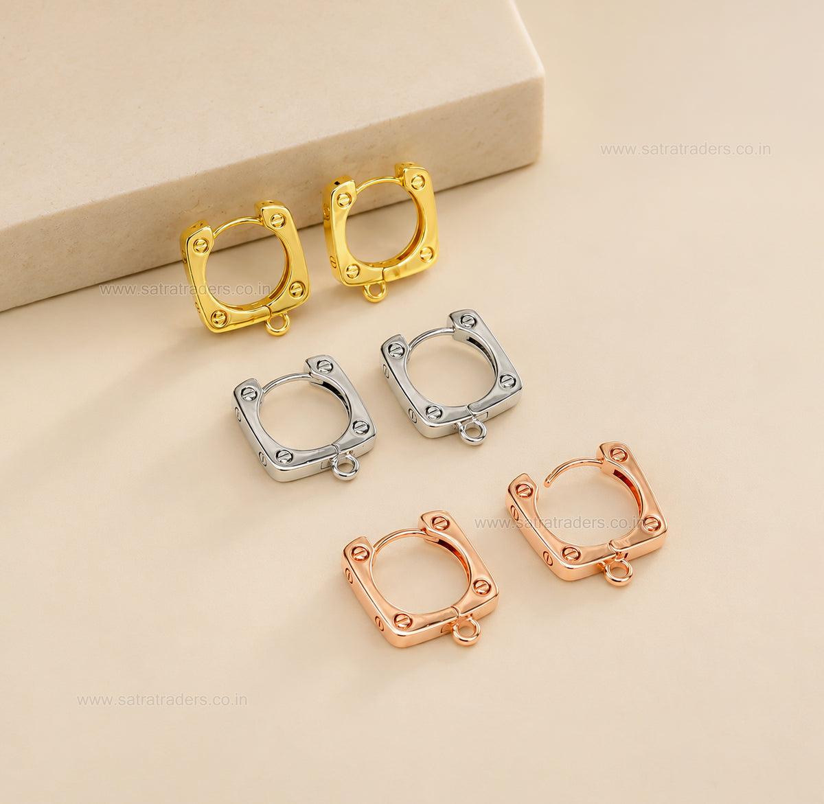 Square Screw-Motif Huggie Hoop Earring | Size : 16*14mm | Qty : 2pcs-1pair | EF97