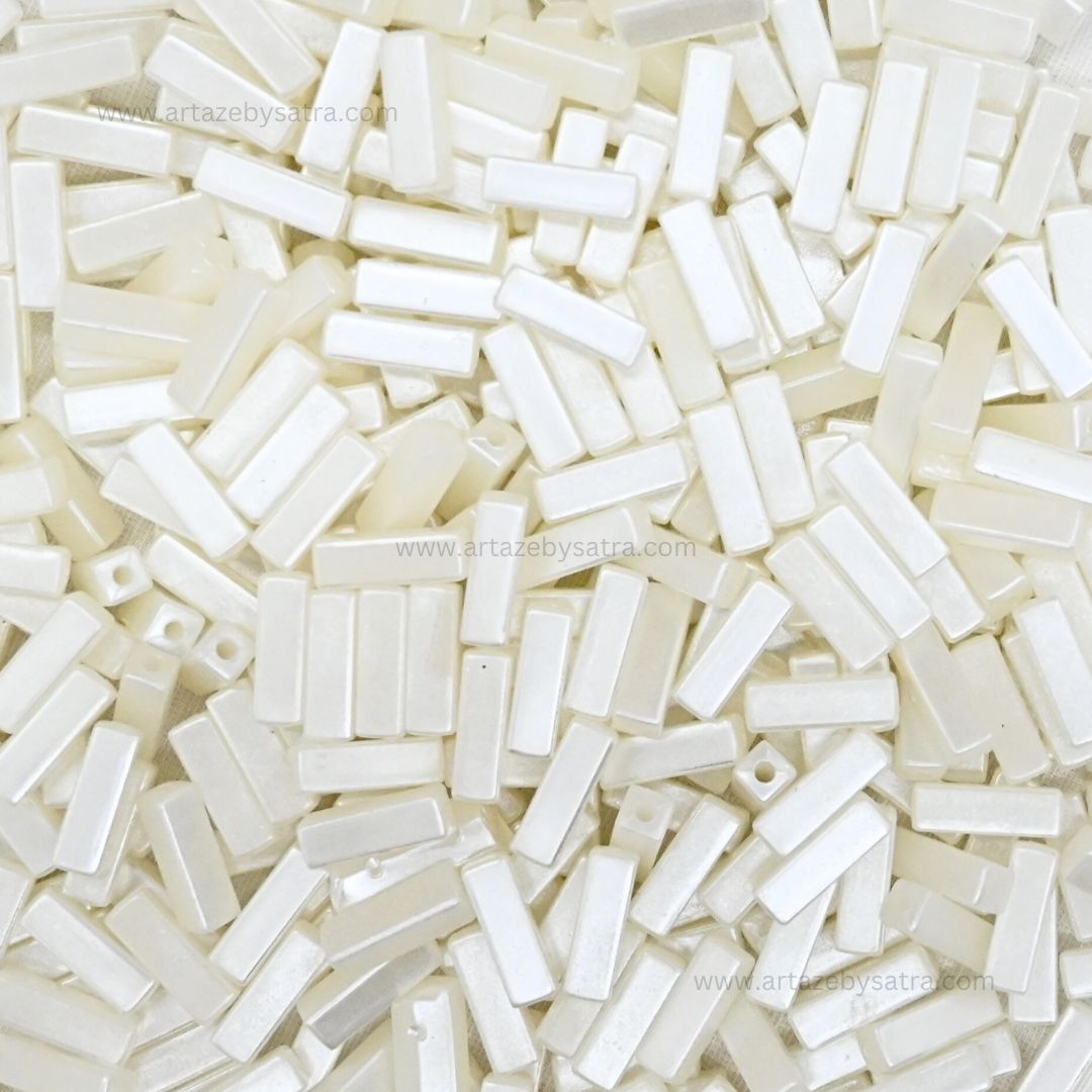2 Hole Rectangle Stick Pearlized Beads | Size : 13mm | PPB87