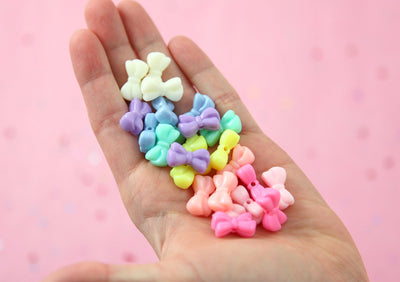 Assorted Bow Pastel Plastic Beads | Size: 18mm