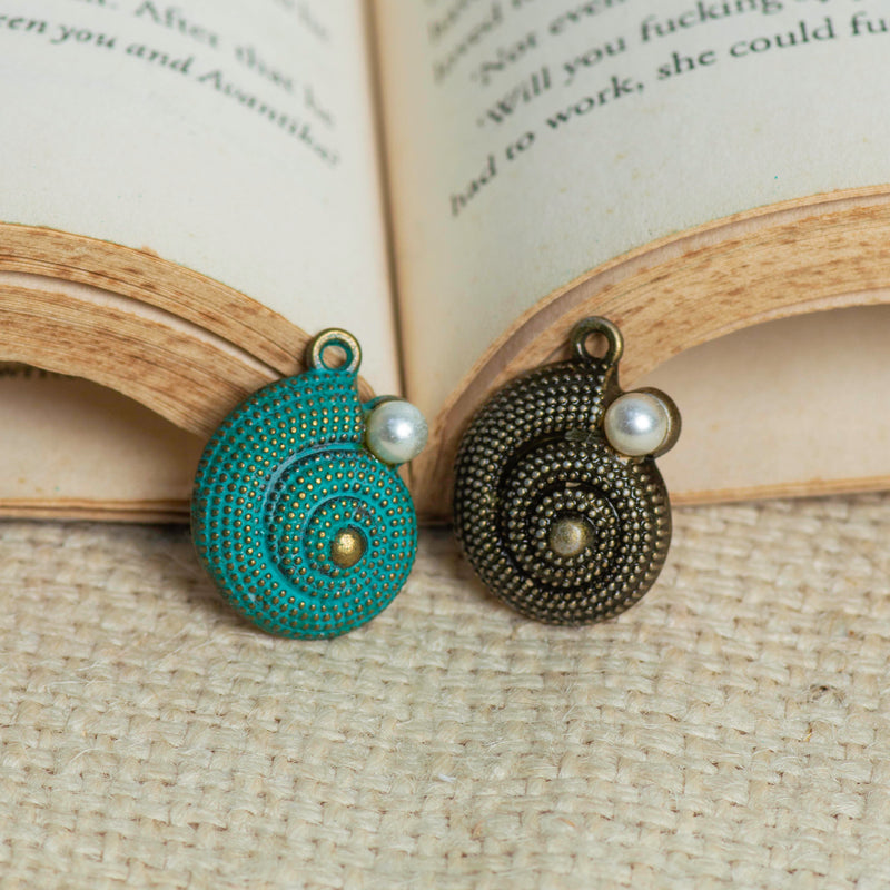 Snail Antique Alloy Charms Pendants |  Size 20mm | 6 Pcs