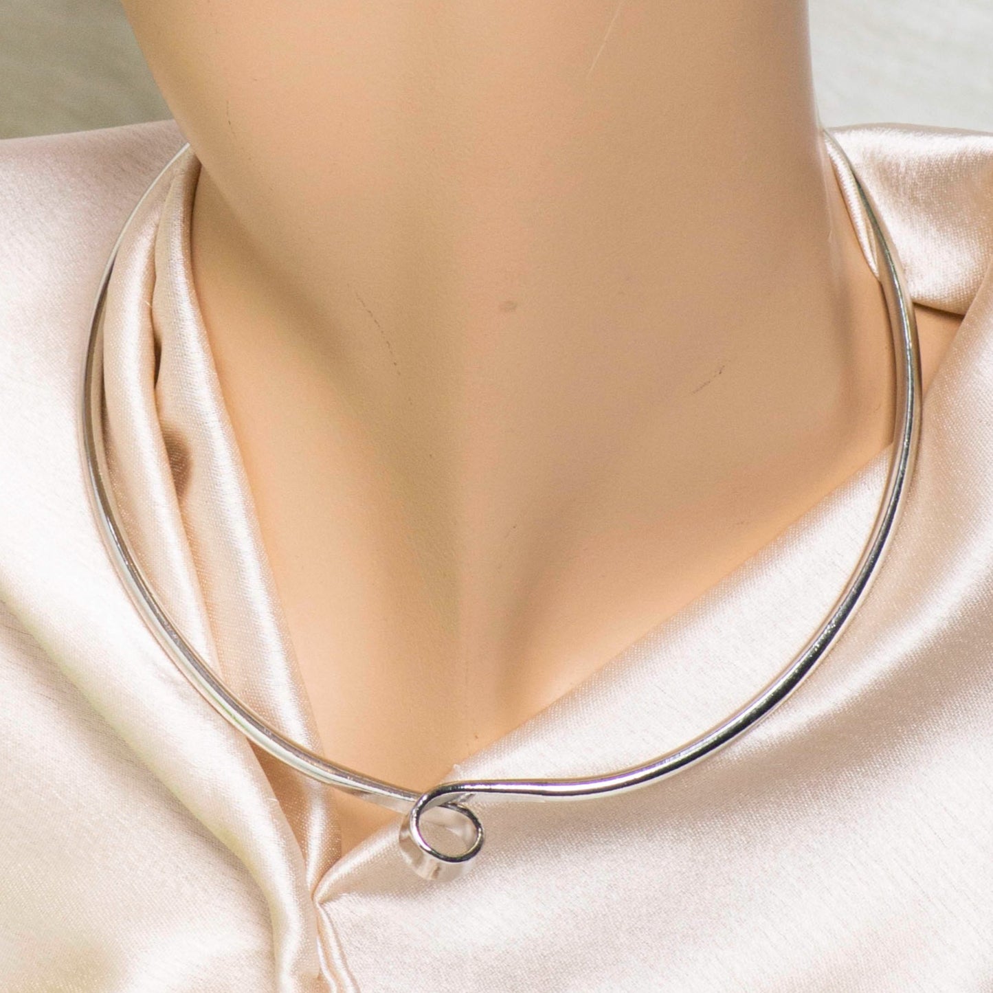 Designer Choker | Size : 5 Inch | Qty : 1pc | DC09